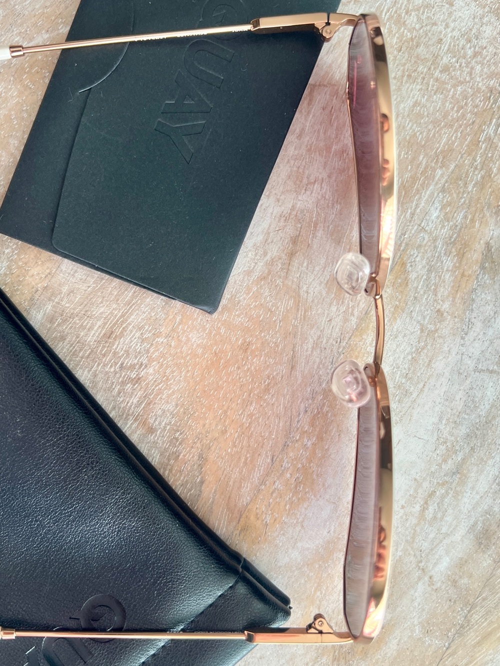 🆕 Quay Main Character White/Gold Sunglasses (paperwork, case, cleaning rag) - Picture 7 of 17